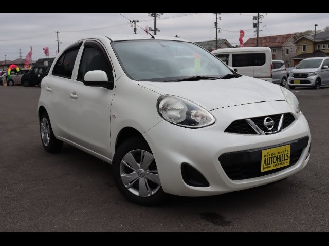 2017 Nissan March