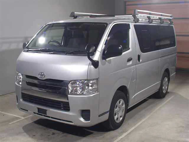 2019 Toyota Hiace V