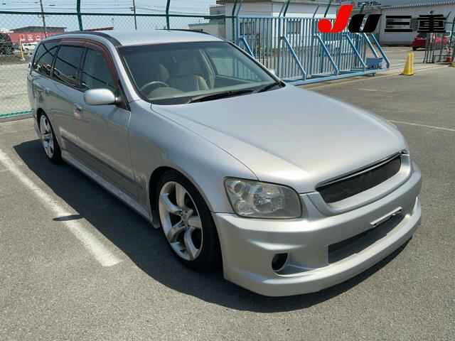 2002 Nissan Stagea