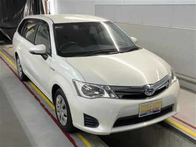 Toyota Fielder HV