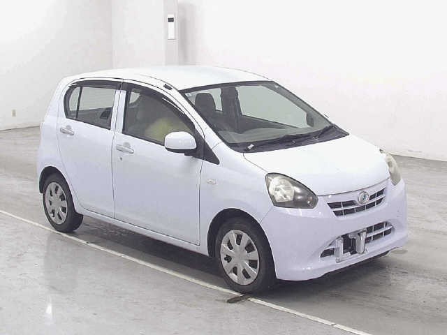 2011 Daihatsu Mira ES