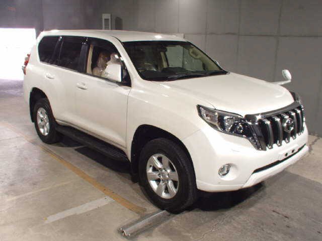 2017 Toyota Land Cruiser Prado