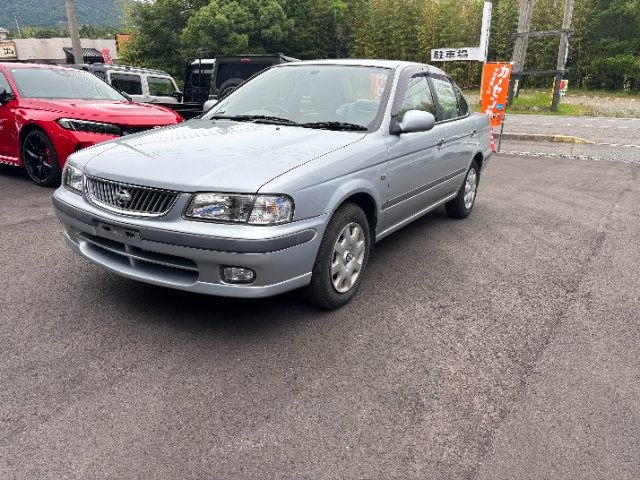 2000 Nissan Sunny
