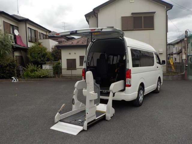 Toyota Hiace V