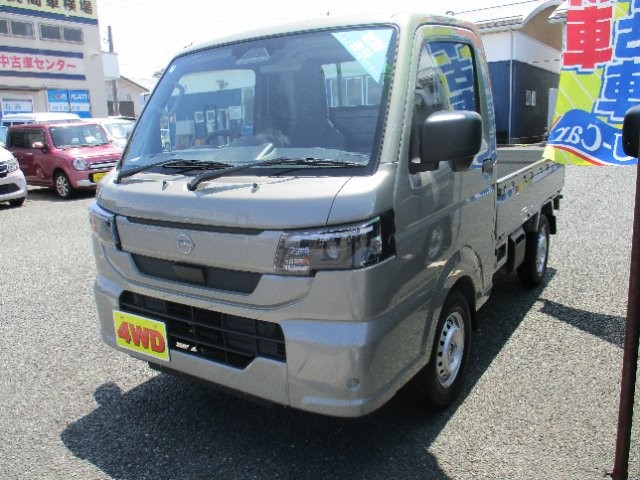 Nissan NT100 Clipper T