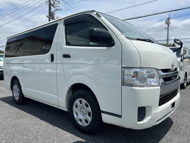 Toyota Hiace V