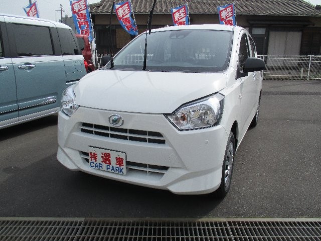 Daihatsu Mira ES