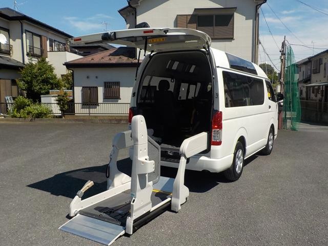Toyota Hiace V