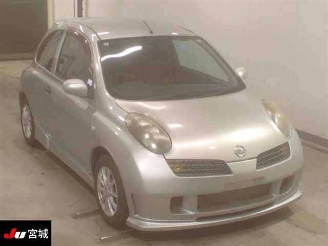 2004 Nissan March