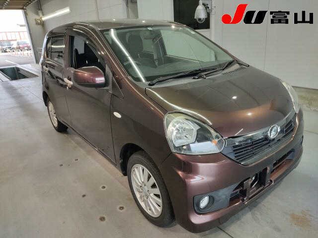 2017 Daihatsu Mira ES