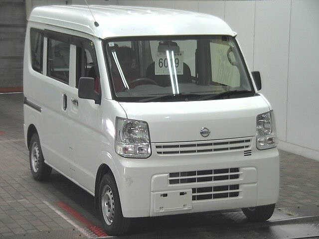 2015 Nissan Clipper V