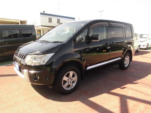 2009 Mitsubishi Delica D5