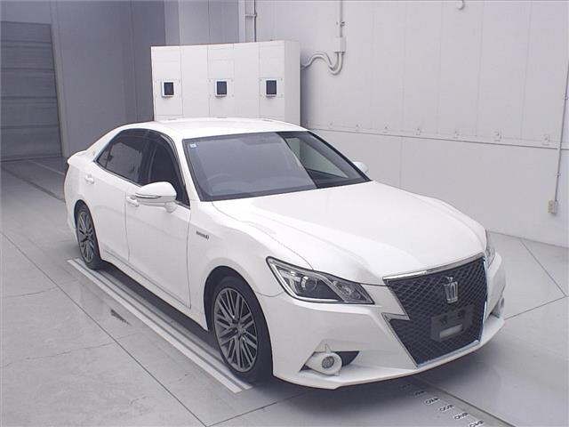 2013 Toyota Crown