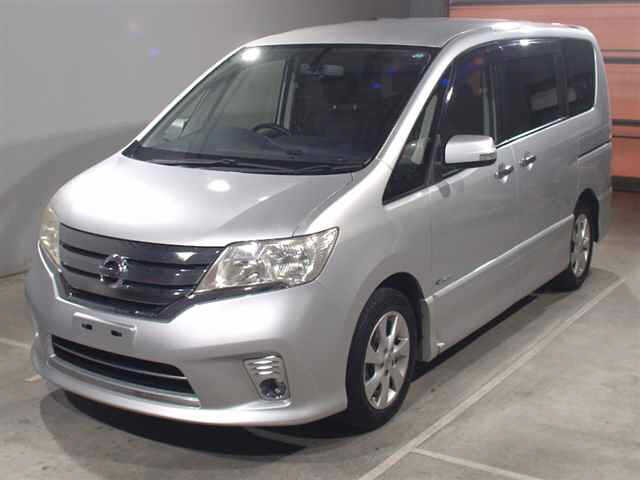 2013 Nissan Serena HV