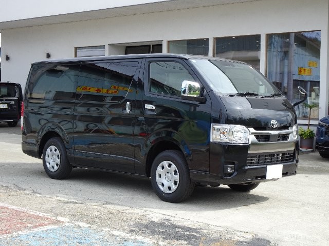 Toyota Hiace V