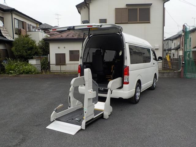 Toyota Hiace V