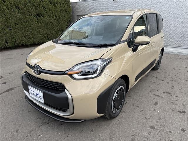 Toyota Sienta HV