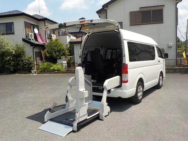 Toyota Hiace V