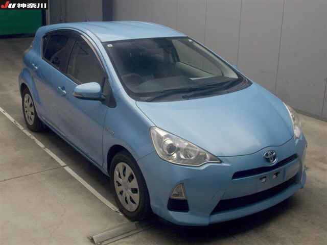 2013 Toyota Aqua
