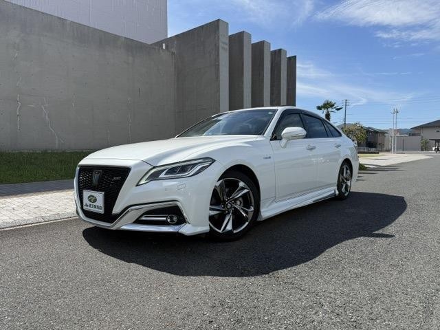 2018 Toyota Crown HV