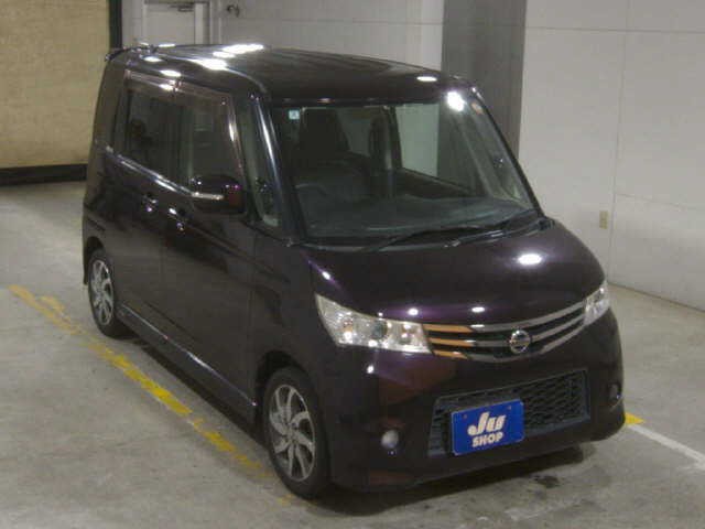 2012 Nissan Roox