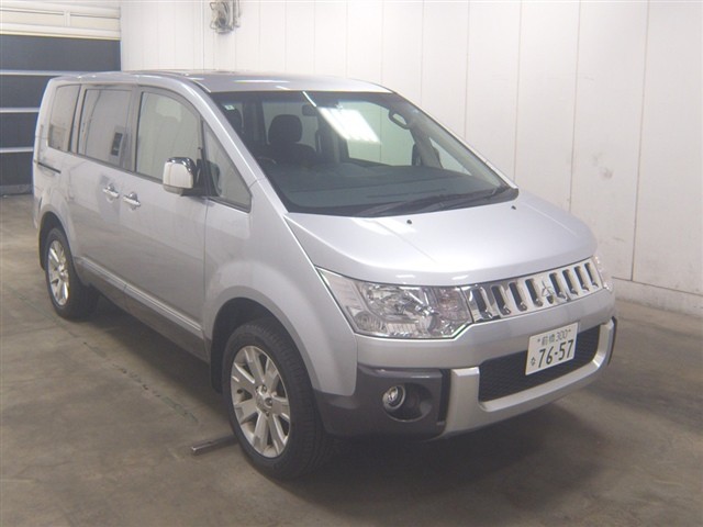 2012 Mitsubishi Delica D5