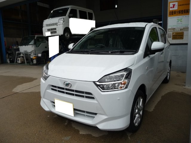 Daihatsu Mira ES