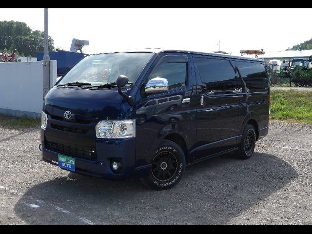Toyota Hiace V