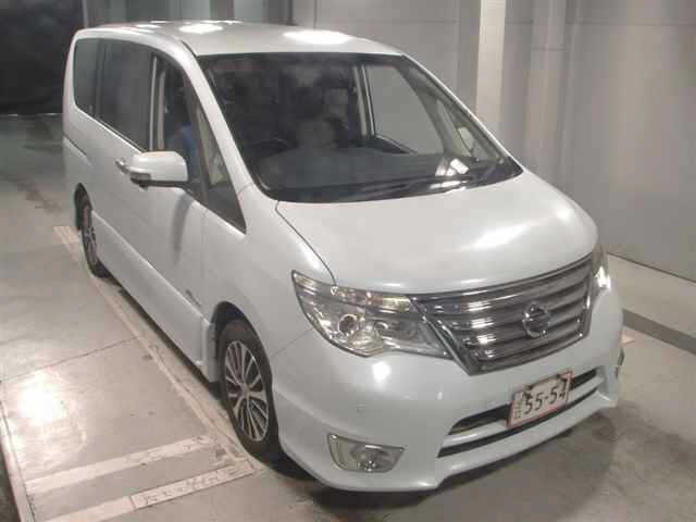 2014 Nissan Serena HV
