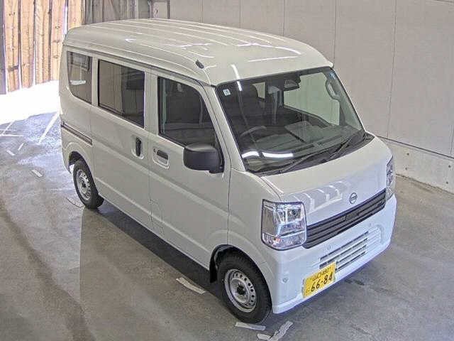 Nissan Clipper V