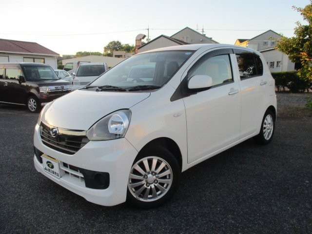 2015 Daihatsu Mira ES