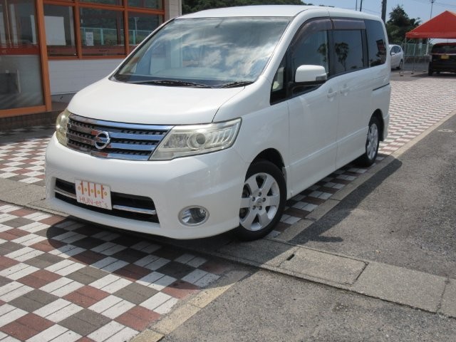 2010 Nissan Serena