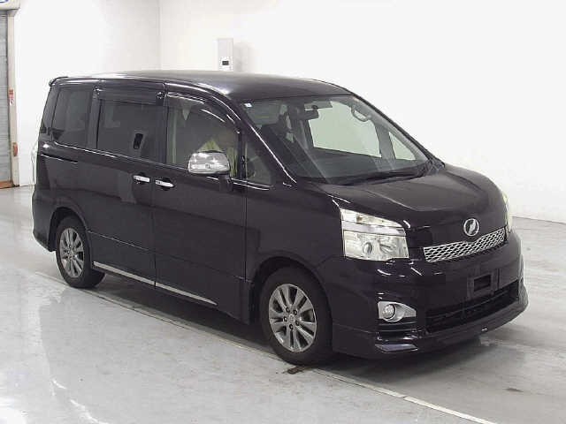 2013 Toyota Voxy
