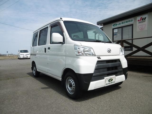 2017 Daihatsu Hijet Cargo