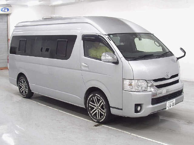 Toyota Hiace V