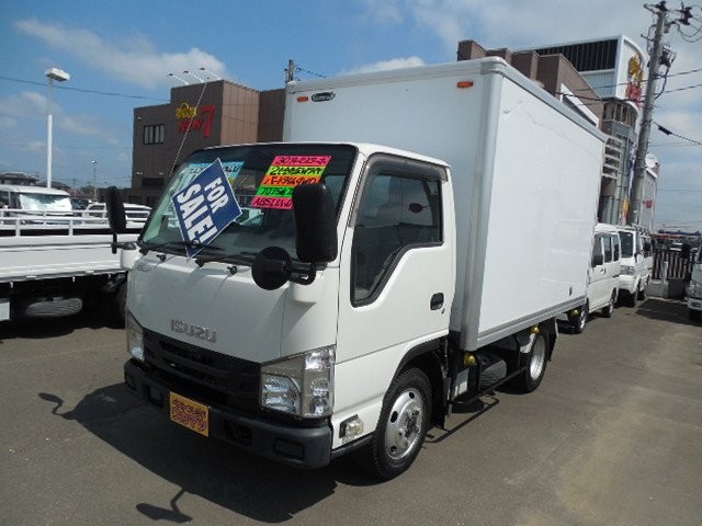 Isuzu ELF