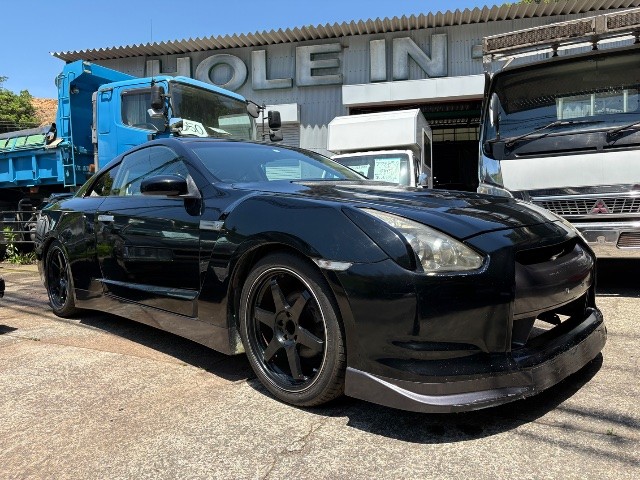 2003 Nissan Skyline