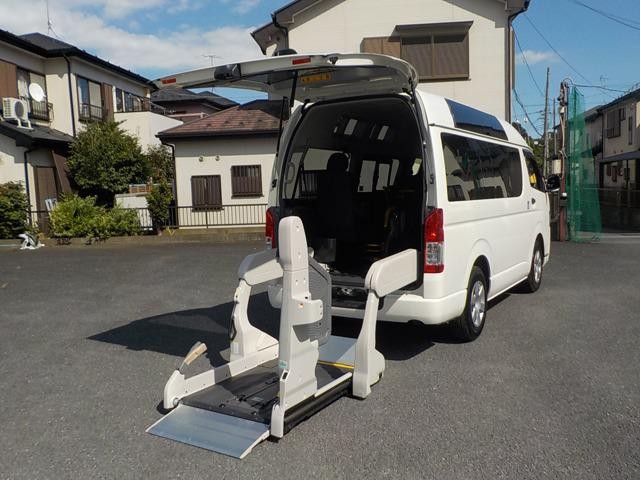 Toyota Hiace V
