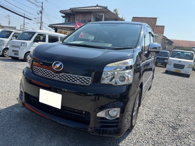 2013 Toyota Voxy