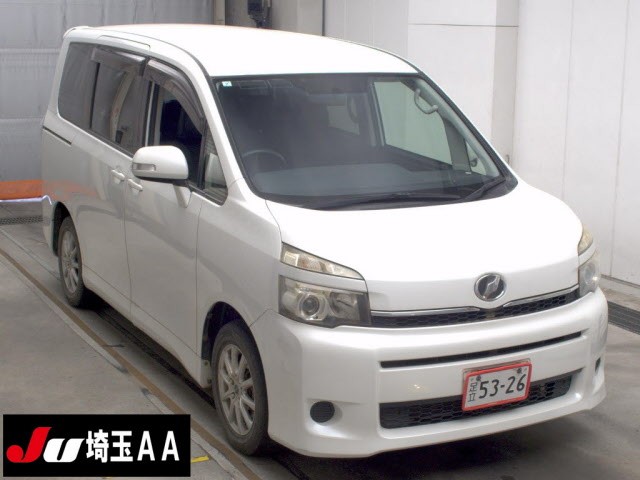 2013 Toyota Voxy