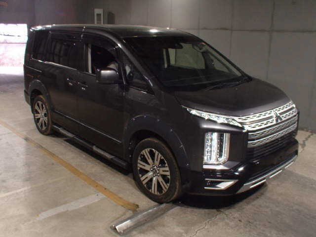 2021 Mitsubishi Delica D5
