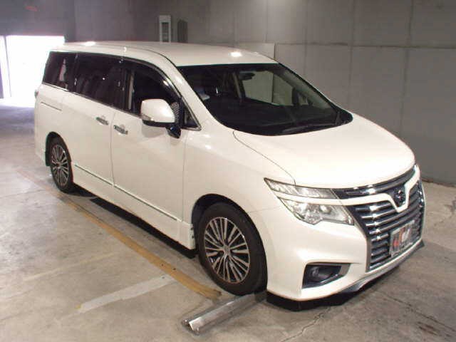 2017 Nissan Elgrand