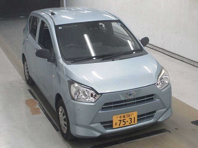 2017 Daihatsu Mira ES