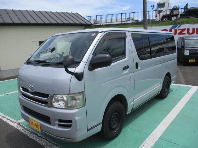 2008 Toyota Hiace V