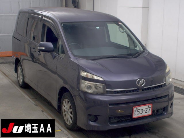 2011 Toyota Voxy