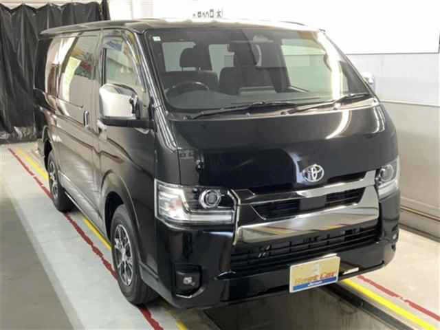 Toyota Hiace V