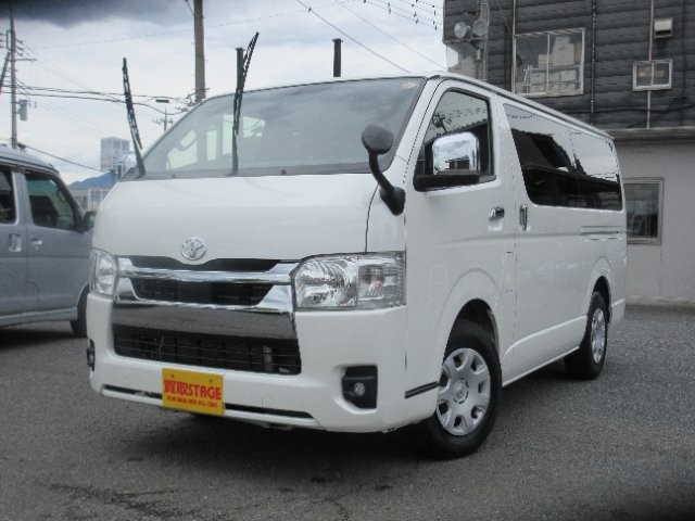 Toyota Hiace V