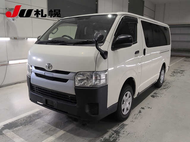 Toyota Hiace V