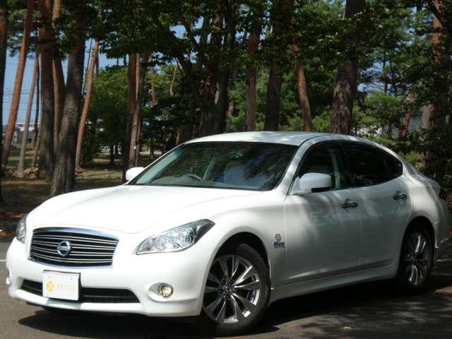 2013 Nissan Fuga HV