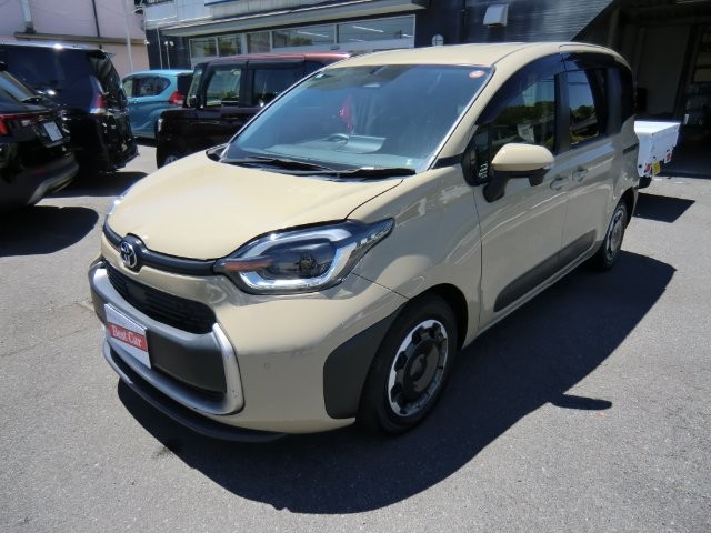 Toyota Sienta